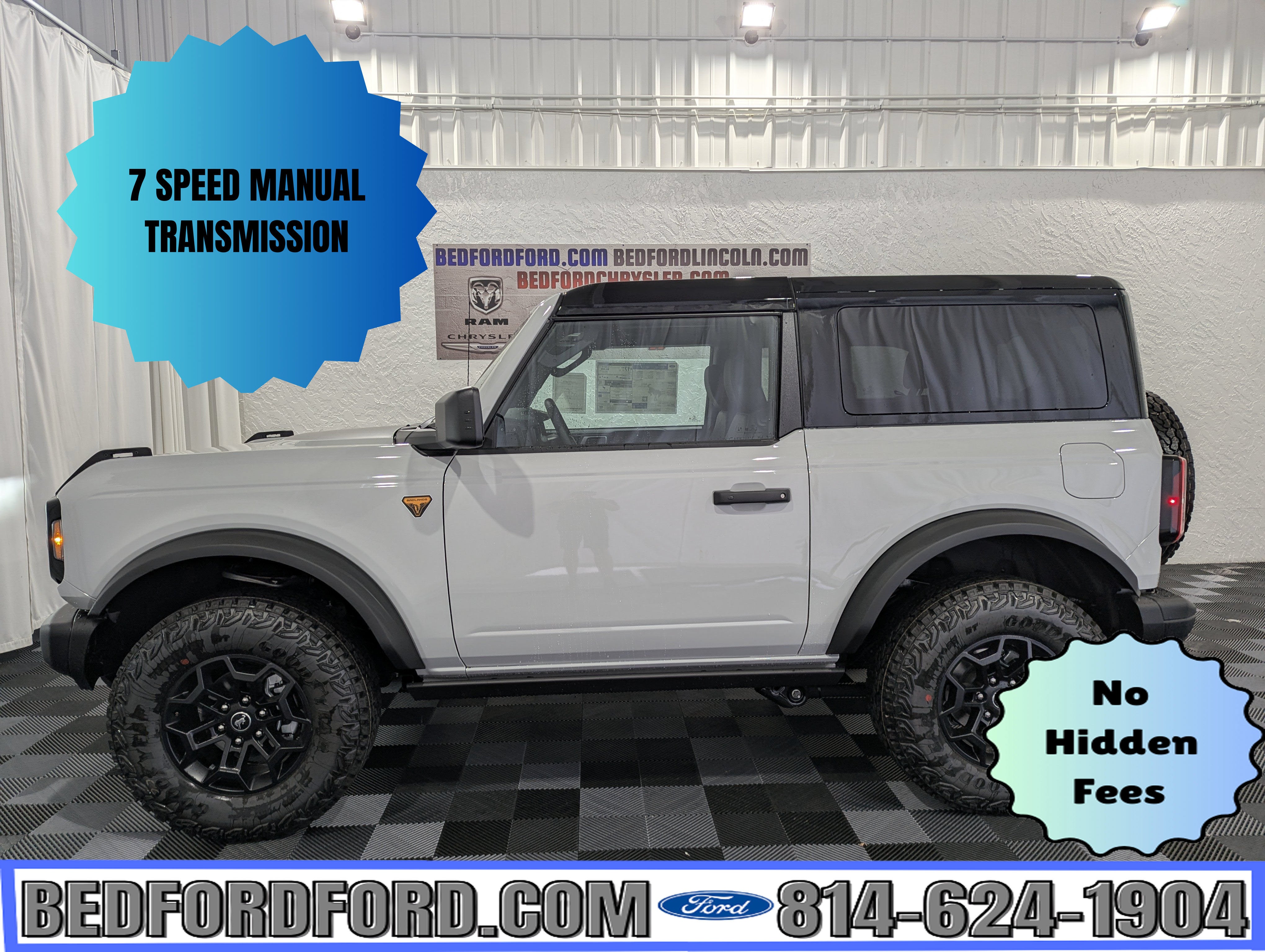 2026 Ford Bronco Badlands in Avalanche Gray — front three-quarter view